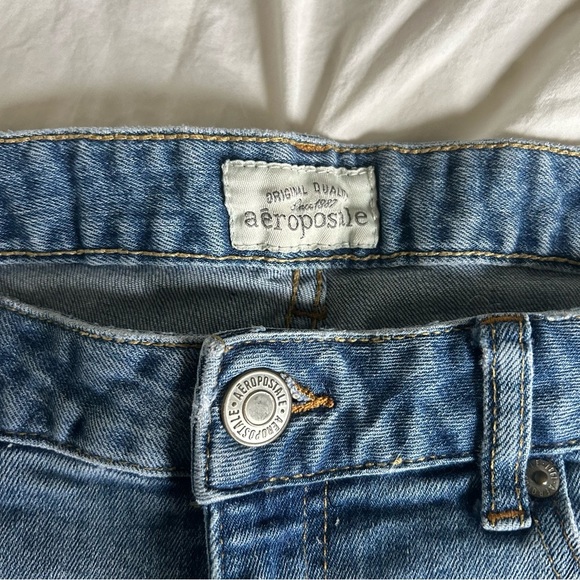 Aeropostale Low-rise Blue Straight Leg Capri Jeans Size 5 - Picture 3 of 9